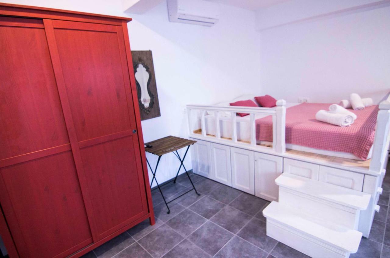 Aegli Apartments Simi Zewnętrze zdjęcie